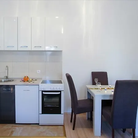 Apartment Ivana *